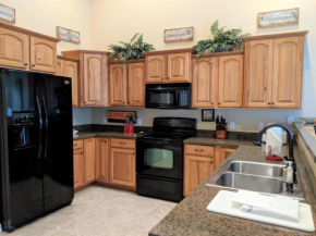 Velo I - Beautiful Cozy Home with Patio & Garage, Free Wifi & Pets Welcome, Fruita